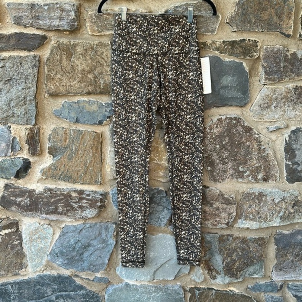 Lululemon Athletica NWT Shine Tight (Roll Down) in Shimmy Shimmer Multi Size 4